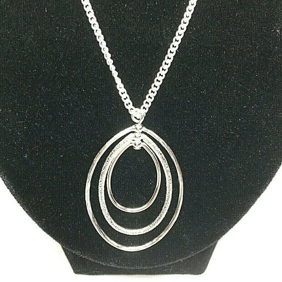 Silvertone Triple Oval Necklace - Picture 4 of 12